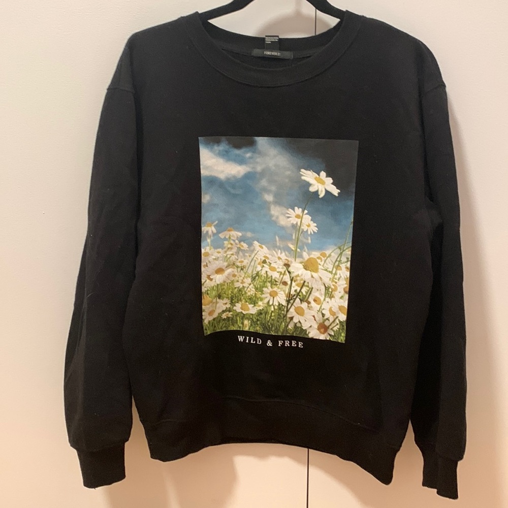 Forever 21 Graphic Sweatshirt - Small
